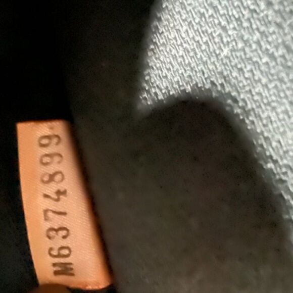 Dooney & Bourke Rare Baby Hand Print Pouchette Mini Shoulder Bag - Picture 12 of 16